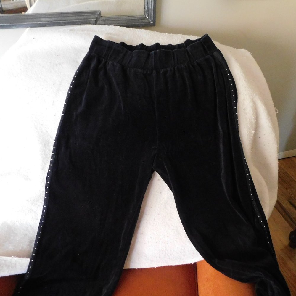 SOHO WOMAN 1X VELVET SLACKS WITH ELASTIC WAIST